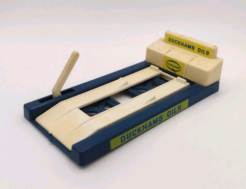 Barton motoplay duckhams - barton's,